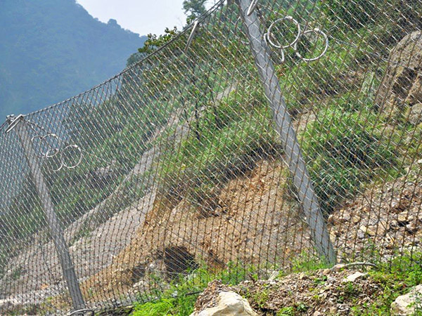 柔性邊坡防護網圖片3