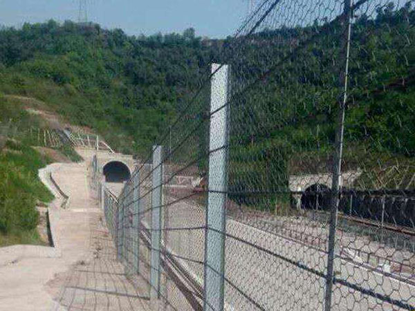 剛性防護網圖片2