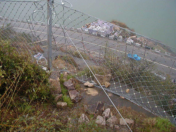 被動邊坡防護網案例圖片2